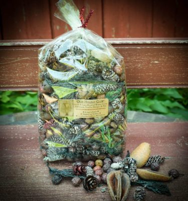 Olde Holiday Glow Potpourri