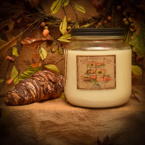 Incredible Chocolate Croissant 64 oz jar candle