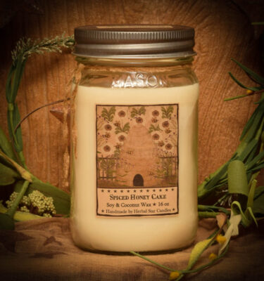 Spiced Honey Cake Beehive 16 oz jar candle