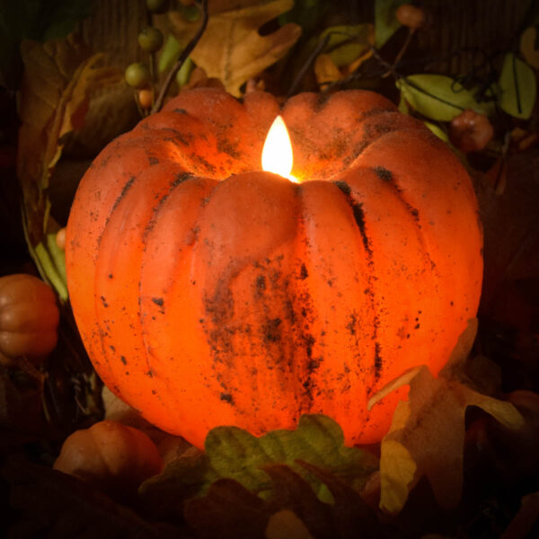 Moving Flame 6x5 Pumpkin Battery Pillar