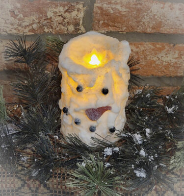 snowman grubby moving flame battery pillar candle